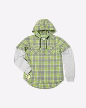 checked hooded shirt with doctor sleeves