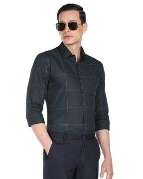 checked patch-pocket shirt