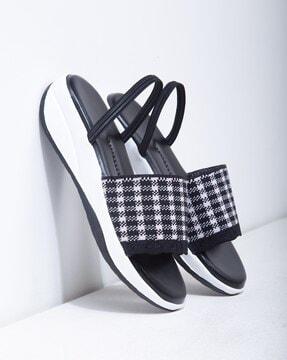 checked print slip-on sandals with open toes shape