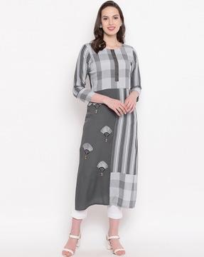 checked round-neck straight kurta