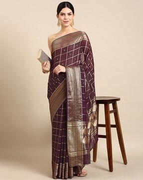 checked saree with contrast border