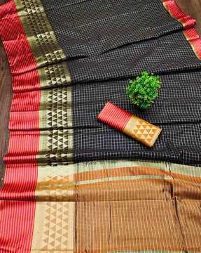 checked saree with contrast border