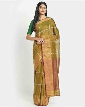 checked saree with fringes