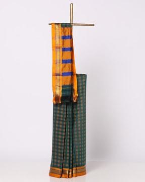 checked saree with zari woven border