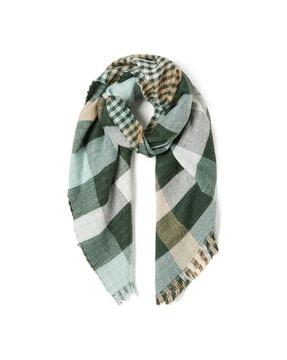 checked scarf with tassels