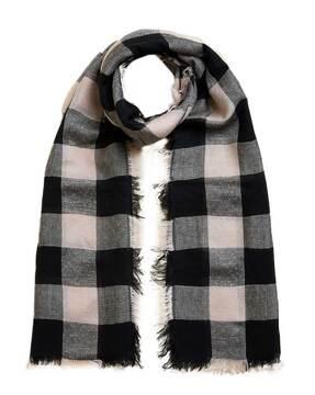 checked scarf with tassels