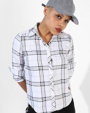 checked shirt with button-patch pockets