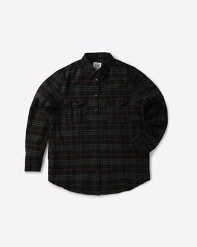 checked shirt with buttoned flap pockets