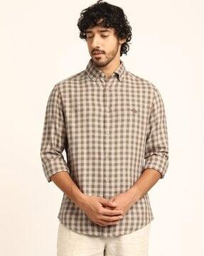 checked shirt with curved hem