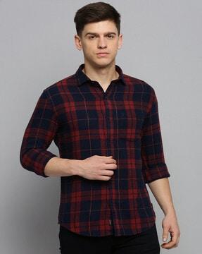 checked shirt with cutaway collar