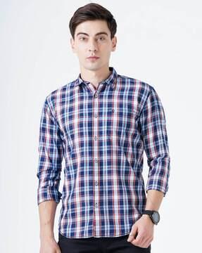 checked shirt with cutaway collar