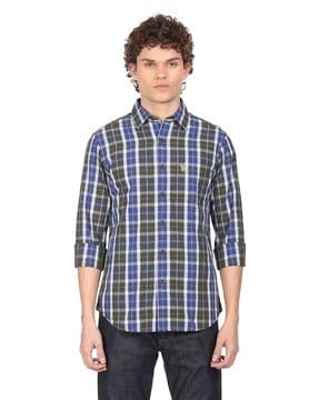 checked shirt with spread collar