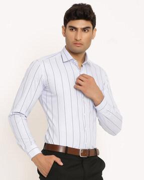 checked shirt with spread collar