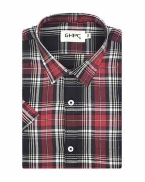 checked shirt with spread collar