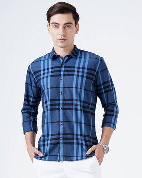 checked shirt with spread collar