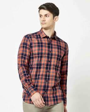 checked shirt with spread collar