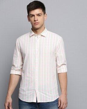 checked shirt with spread collar