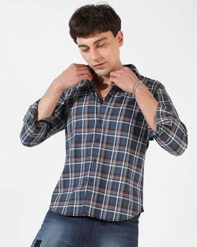 checked shirt with spread-collar