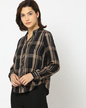 checked shirt with spread collar
