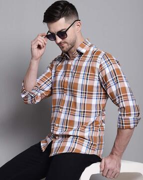 checked shirt with spread collar