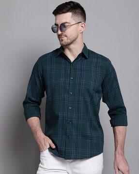 checked shirt with spread collar