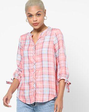 checked shirt with tie-up sleeve hems