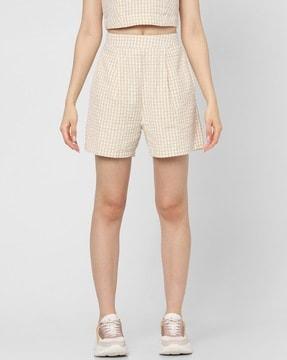 checked shorts with insert pockets