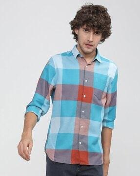 checked slim fit cut-away collar shirt