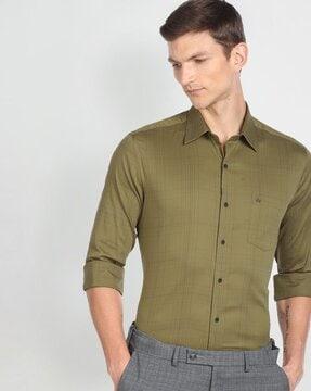 checked slim fit shirt with spread collar