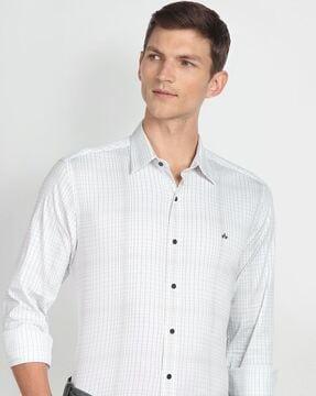 checked slim fit shirt with spread collar