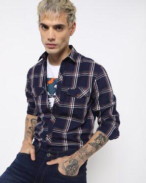 checked spread collar shirt