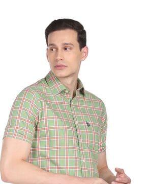 checked spread-collar shirt