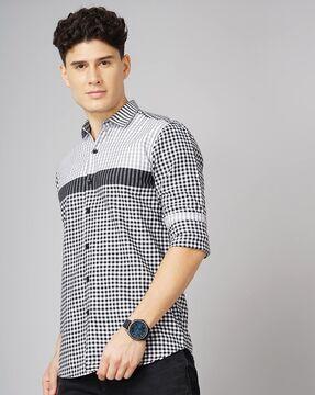 checked spread-collar shirt