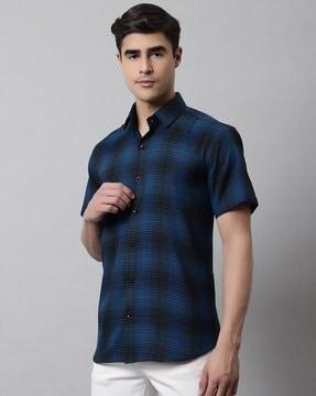 checked spread-collar shirt