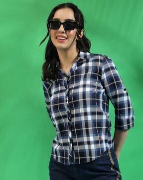 checked spread-collar shirt