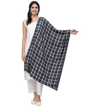 checked stole with fringes