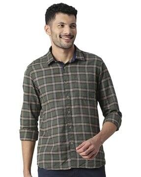 checked tailored fit shirt with patch pocket