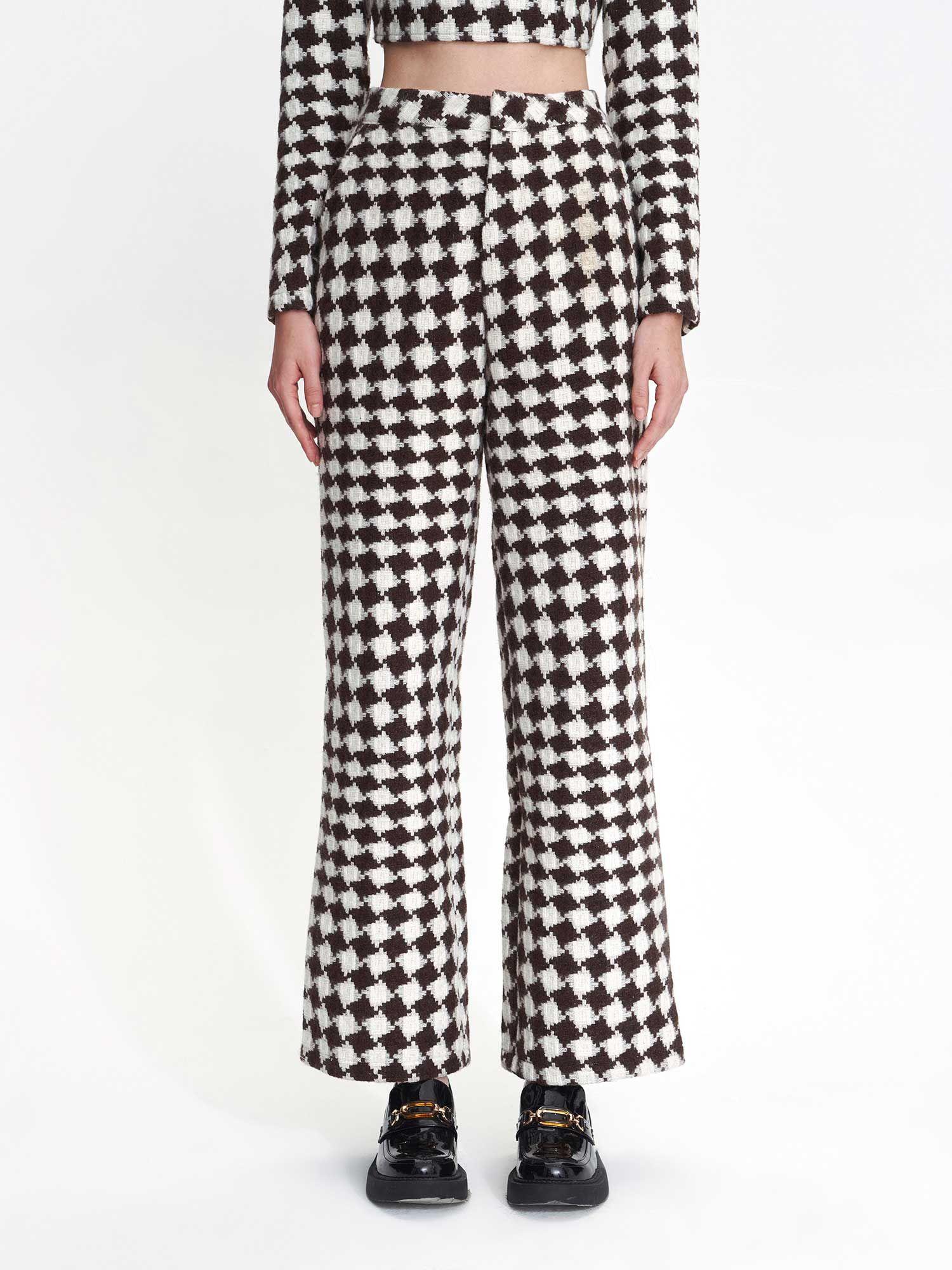 checker board trousers