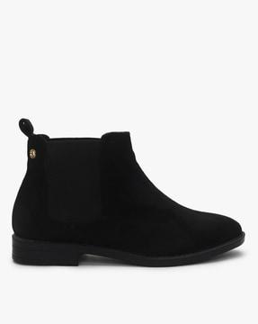 chelsea boots with pull-up tabs