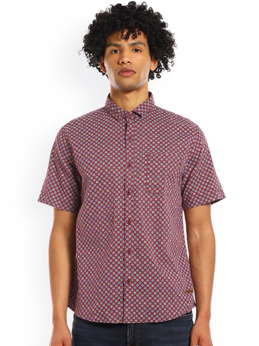 cherokee men maroon pure cotton printed casual shirt