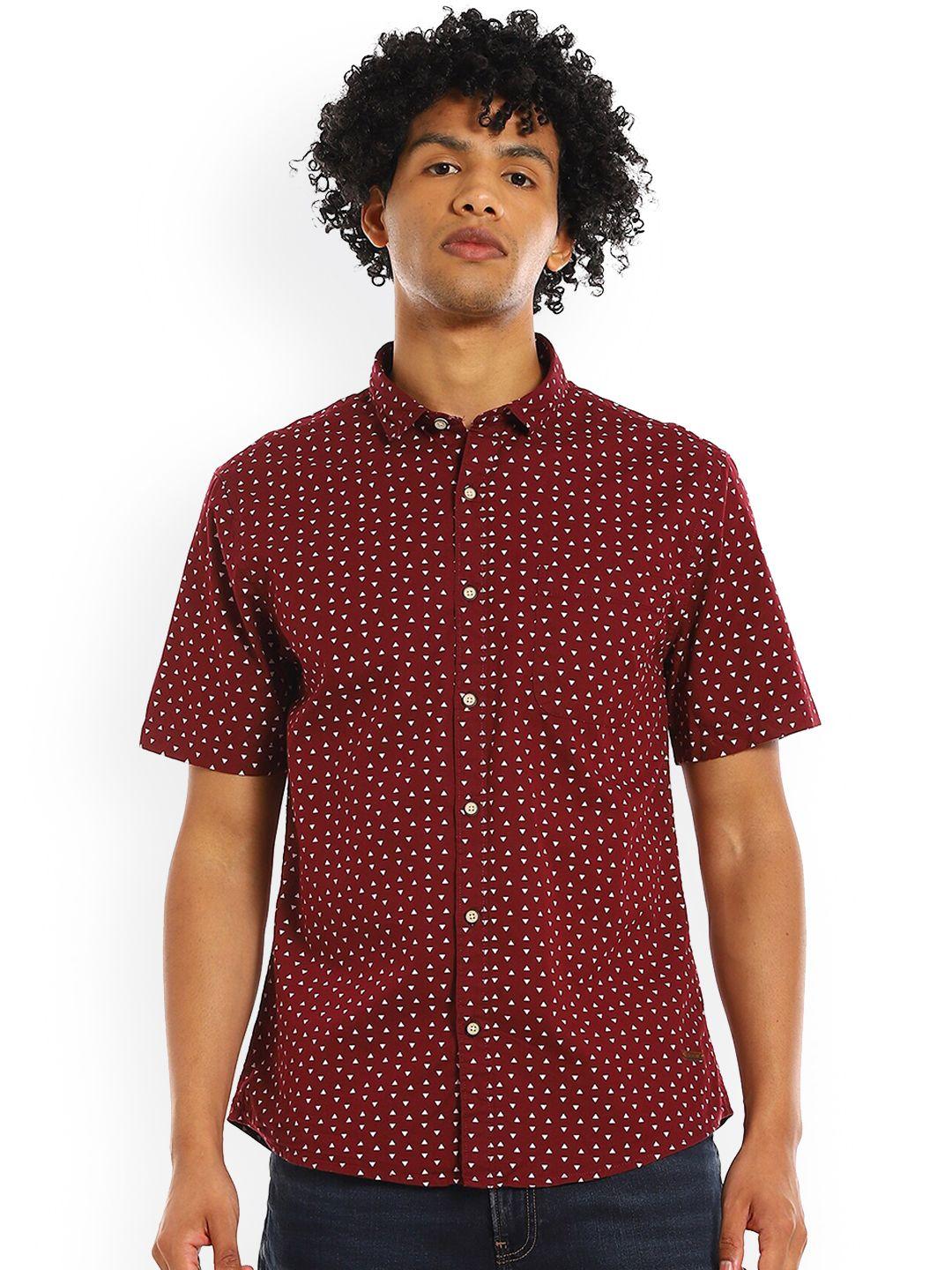 cherokee men maroon pure cotton printed casual shirt