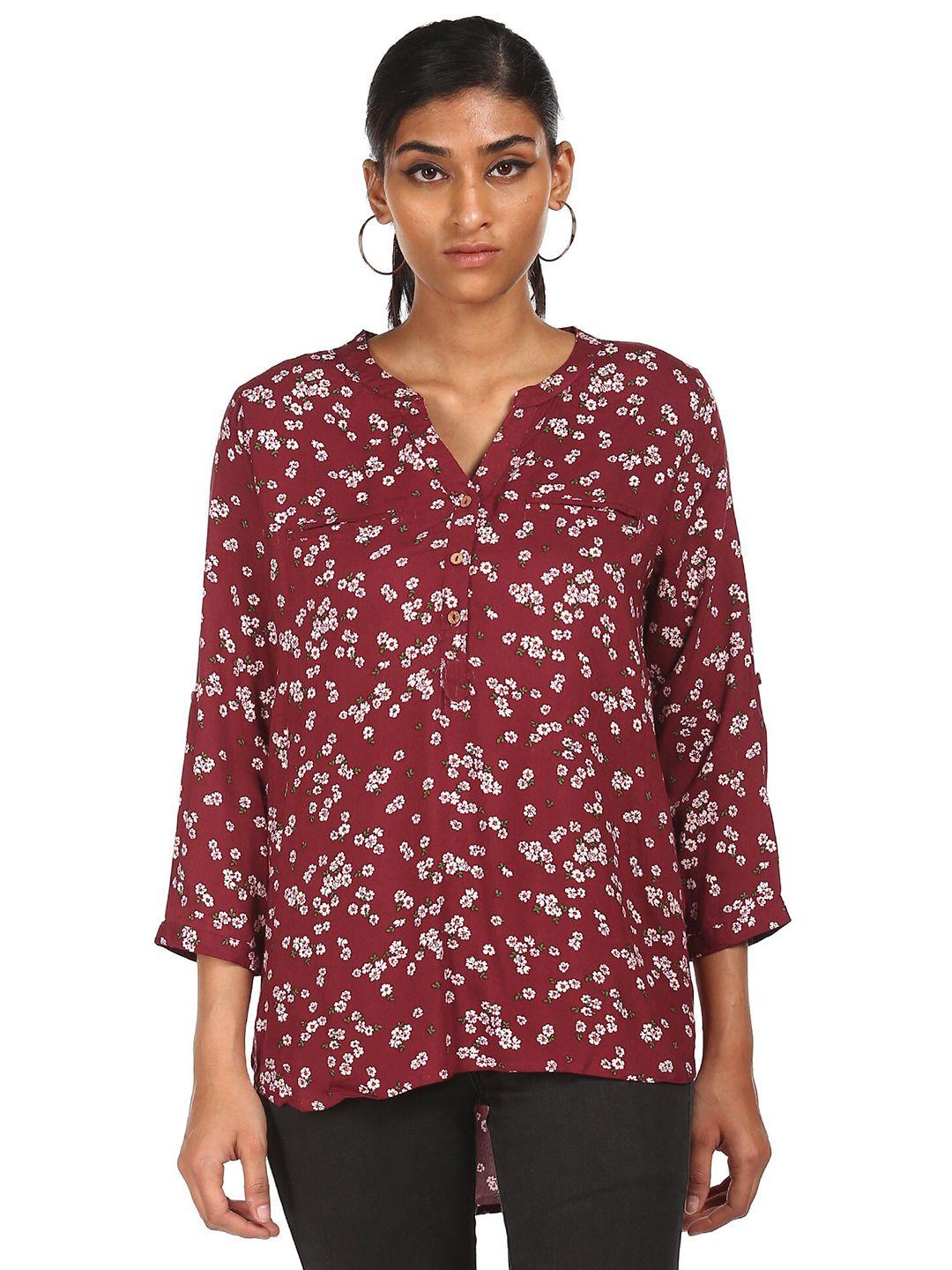 cherokee red & white floral mandarin collar high-low top