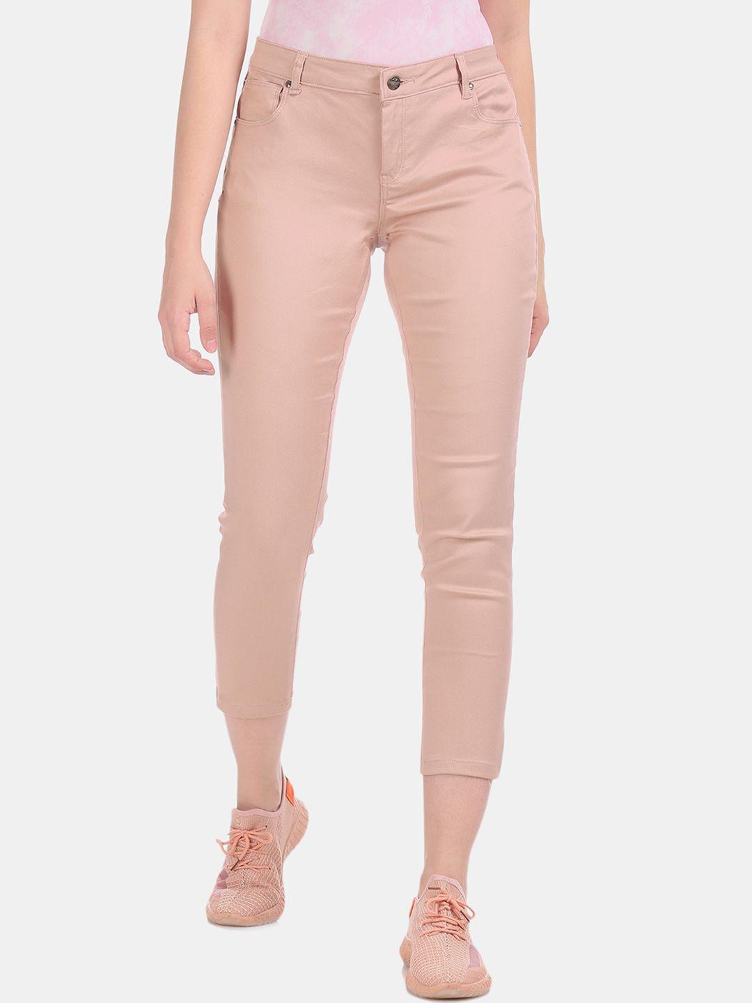 cherokee women peach-coloured skinny fit solid cropped regular trousers