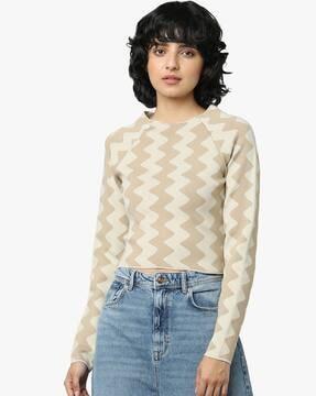 chevron print round-neck pullover