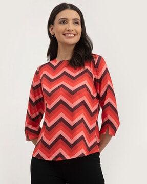 chevron print round-neck top