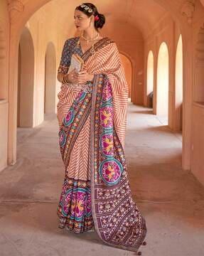 chevron print saree with contrast border