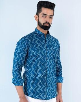 chevron print shirt with patch pocket