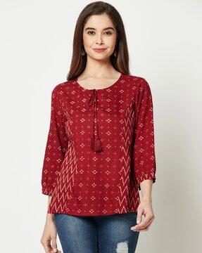 chevrons round-neck top