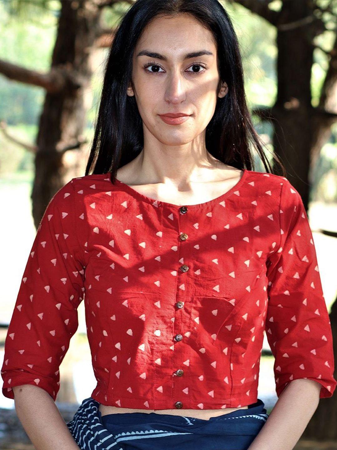 chidiyaa women maroon block printed cotton saree blouse