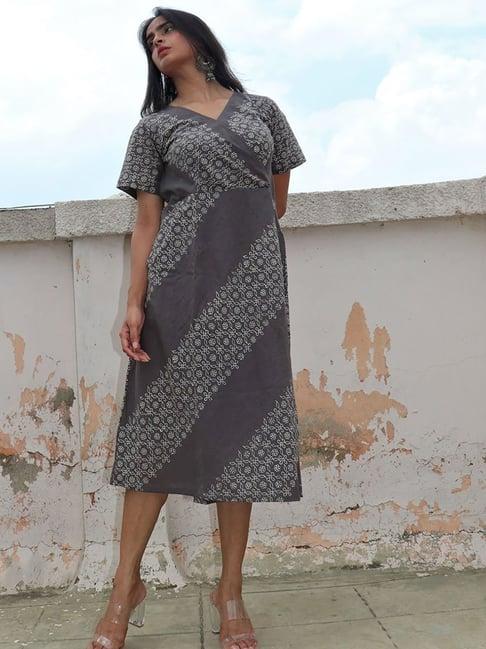 chidiyaa grey floral wrap dress